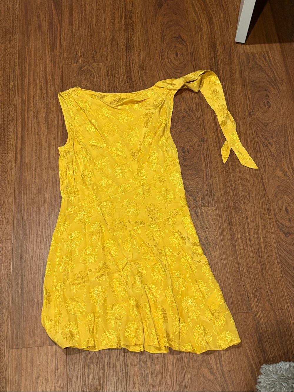 Doen Marcella Bright Yellow One-Shoulder Floral Mini Dress